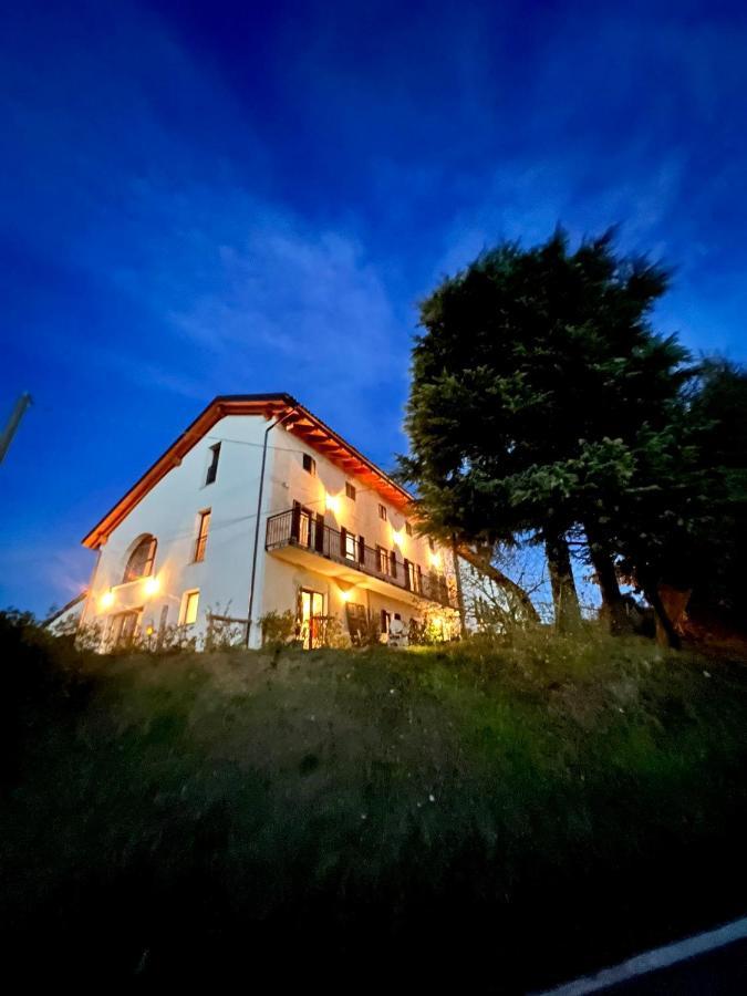 Cascina Malinverni Rocchetta Palafea Exteriör bild